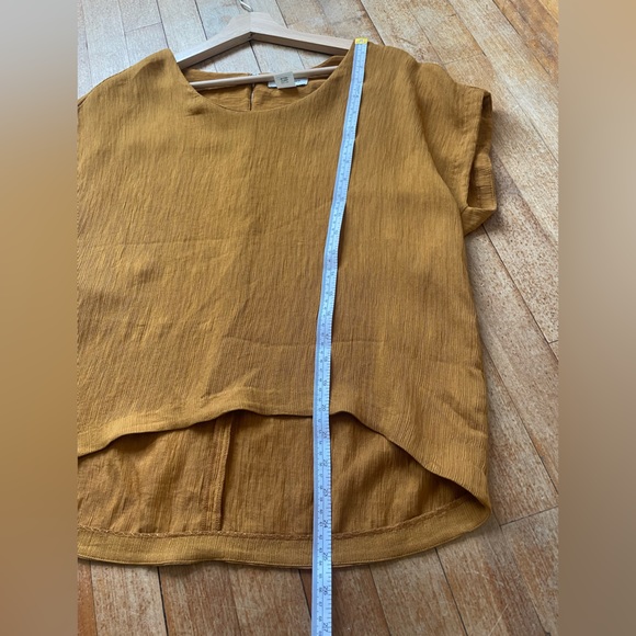 Club Monaco Textured Scoop Neck Top - XS - Picture 2 of 8